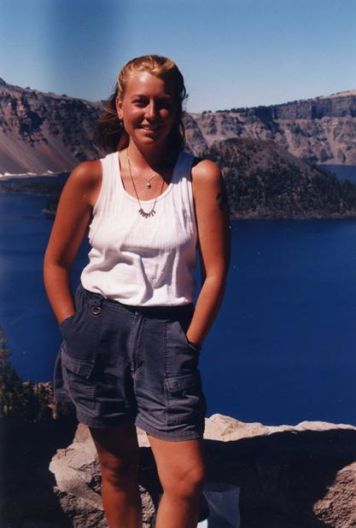 Cheryl in front of Crater Lake. Image: facebook.com
